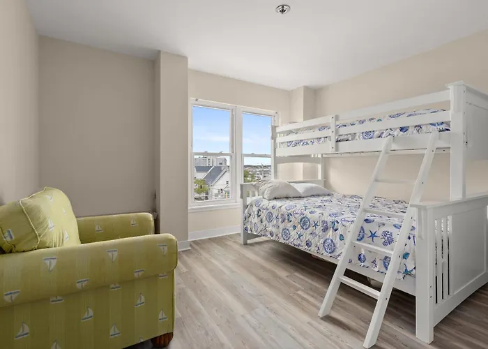 Apartment Oceanfront 1 - Boardwalk Oceanfront *